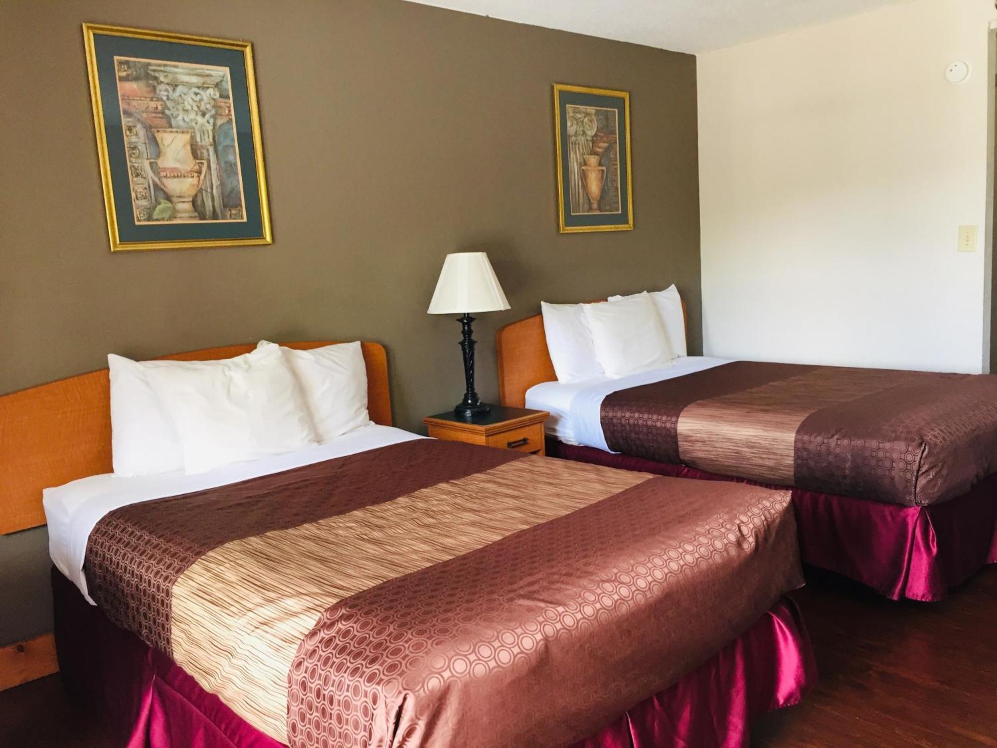 Bear Mount Inn & Suites Pigeon Forge Room photo